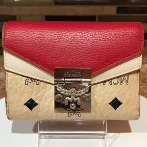 MCM Visettos Signature Leather Wallet 😍❤️🔥